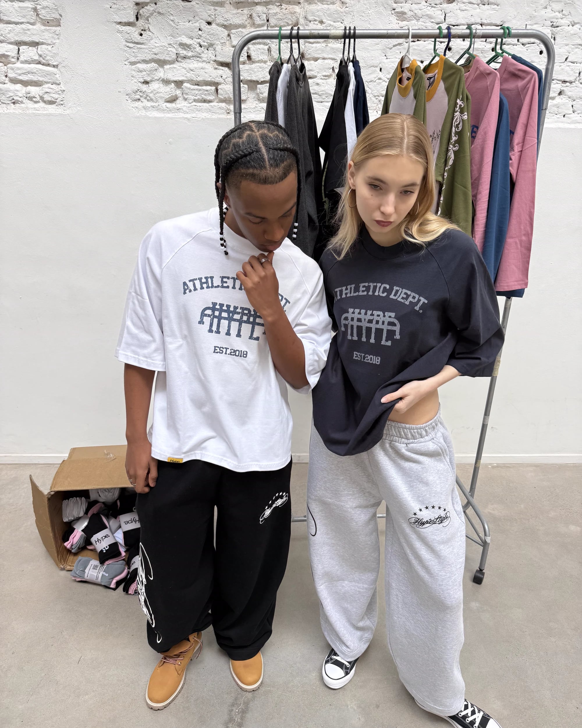 Athletic Dept Boxy Tee blanca y navy, Spring Summer 27
